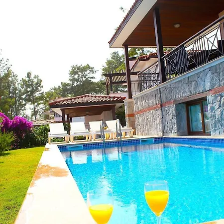 Silverhill 2 With Private Pool *