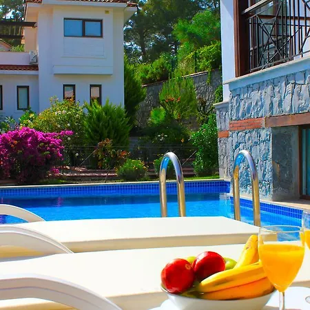 Villa Silverhill 2 With Private Pool